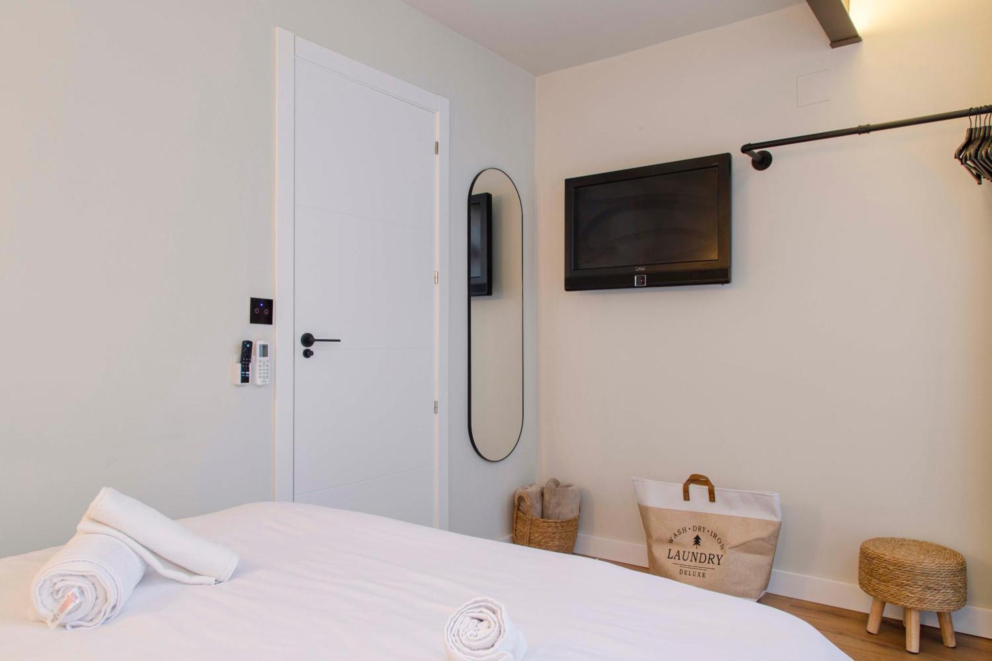 Apartamento Acogedor Frente A Mercat Central Valencia Exterior photo