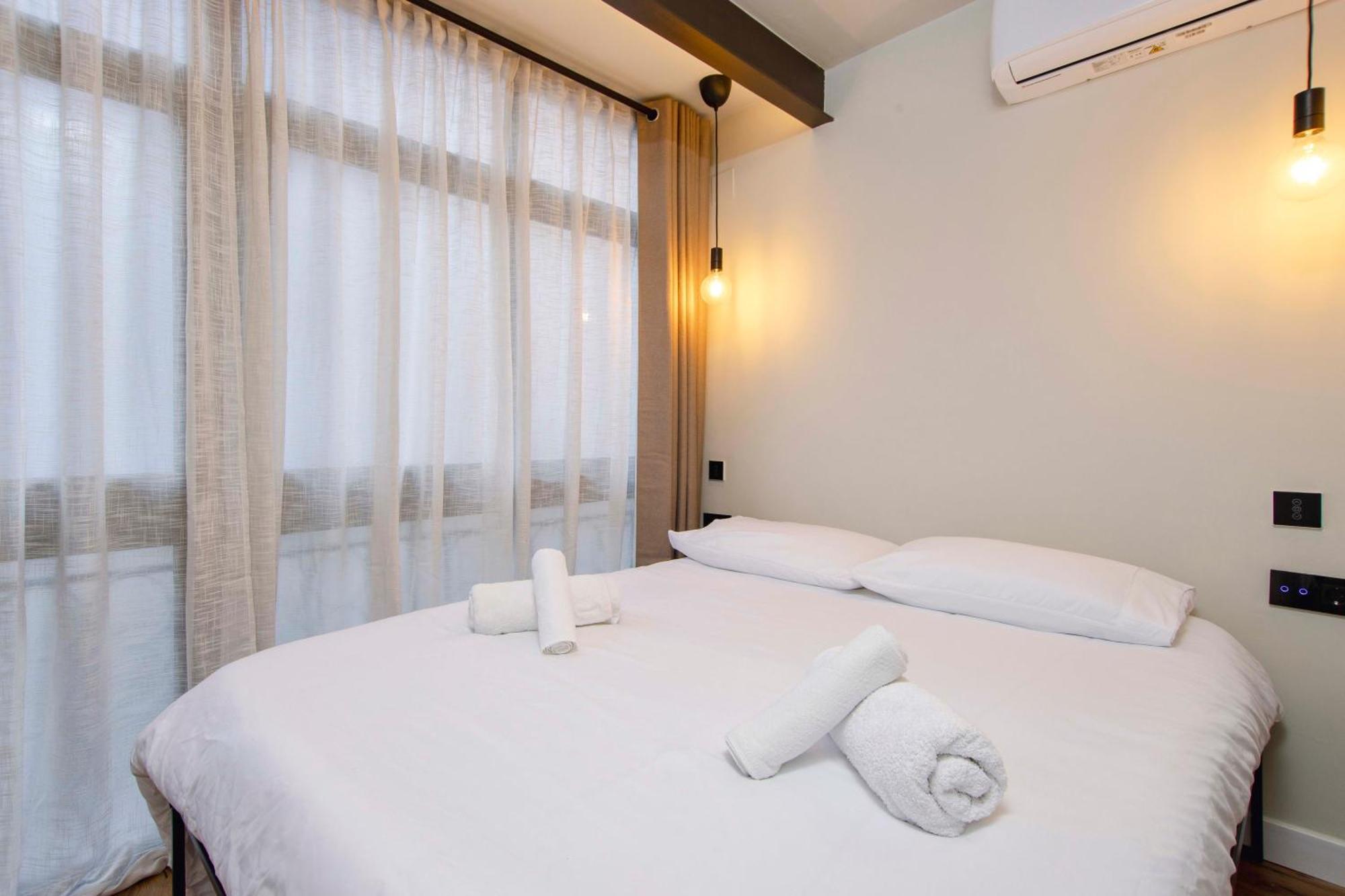 Apartamento Acogedor Frente A Mercat Central Valencia Exterior photo
